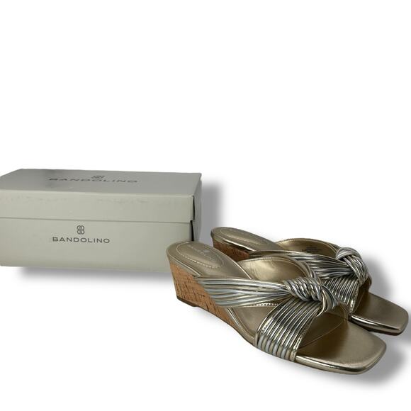 NEW Bandolino Sandals Size 7 Metallic Gold Wedge Slip On Knotted Square Toe Y2K - Picture 3 of 12